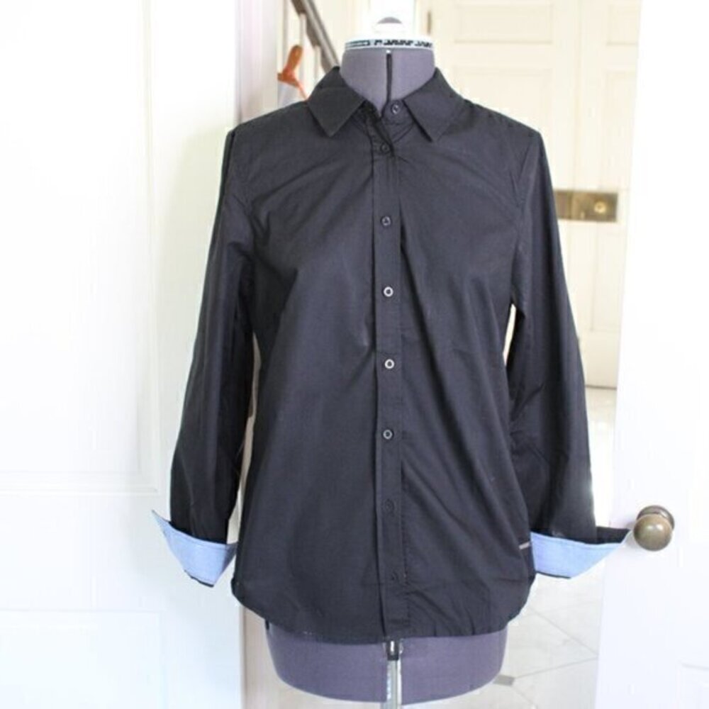 NWT Tahari top size small black blouse